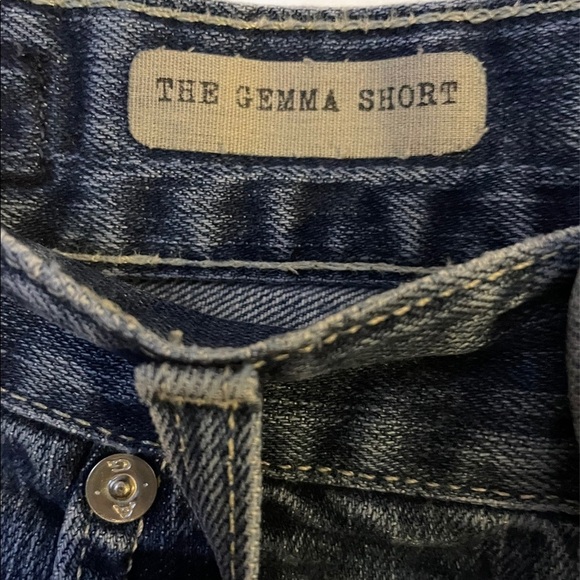 AG Adriano Goldschmied Gemma shorts raw hem Size 25 - Picture 8 of 10